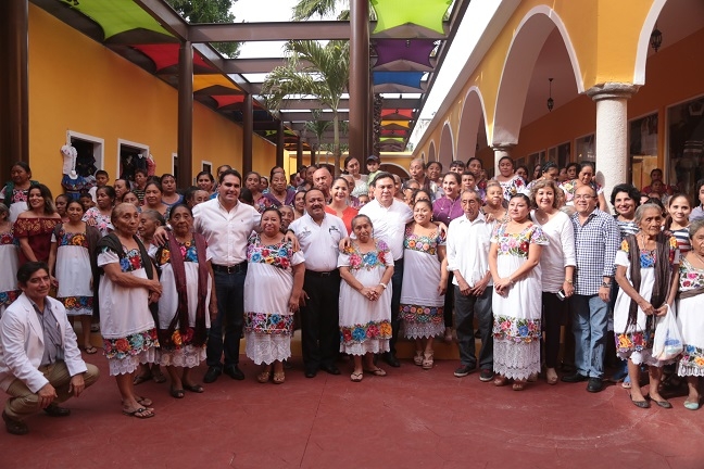 Centro artesanal en Progreso, beneficio para artesanos